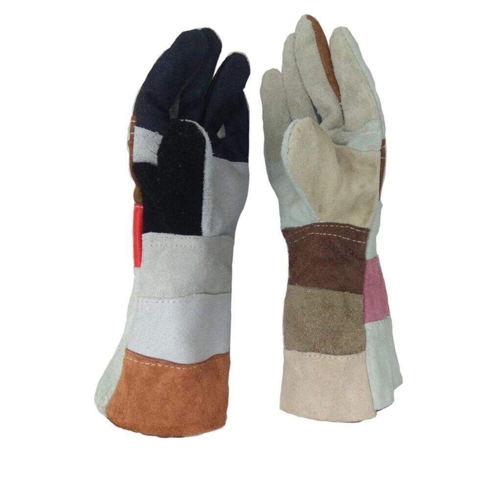 lexible designed Welding Gloves which is mainly used to protect the human hands from outside influences.
